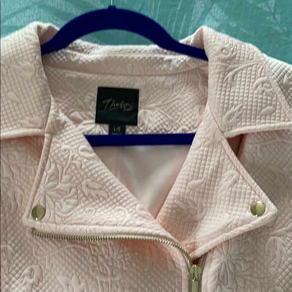 Jacket - Picture 2 of 3